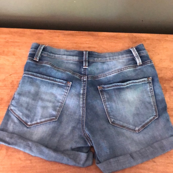Midi ripped jean shorts - Picture 2 of 3